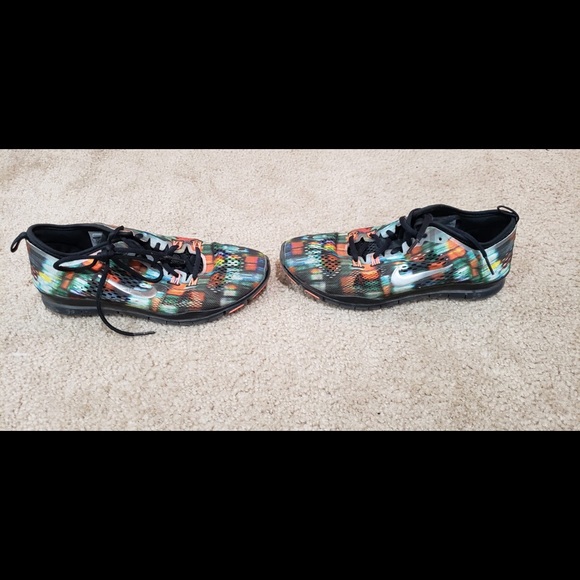 USED - Picture 2 of 3